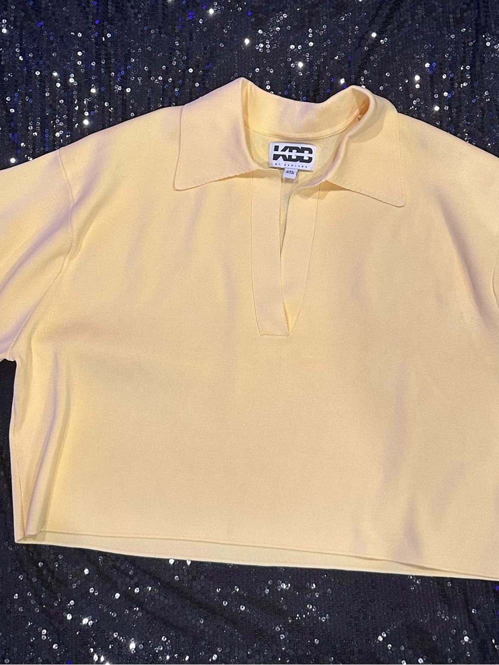 Women's Collared Knitted Pullover Top - Pale Yellow - Picture 5 of 10